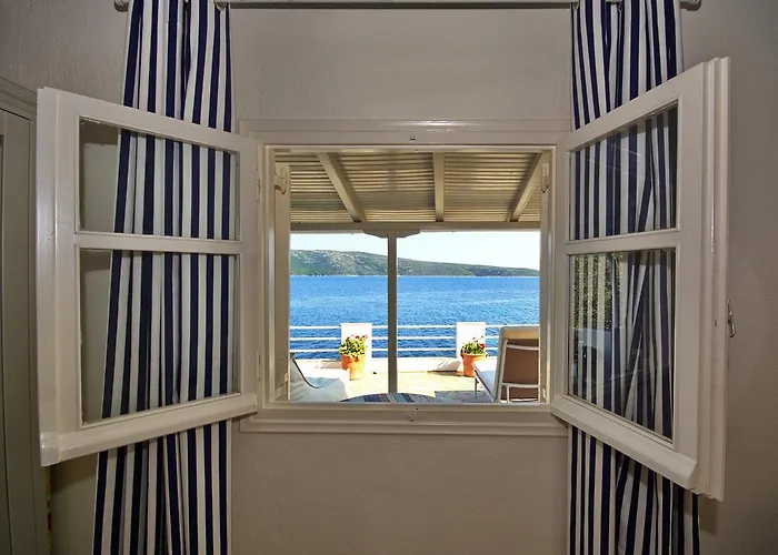 Fisherman's Kalamakia